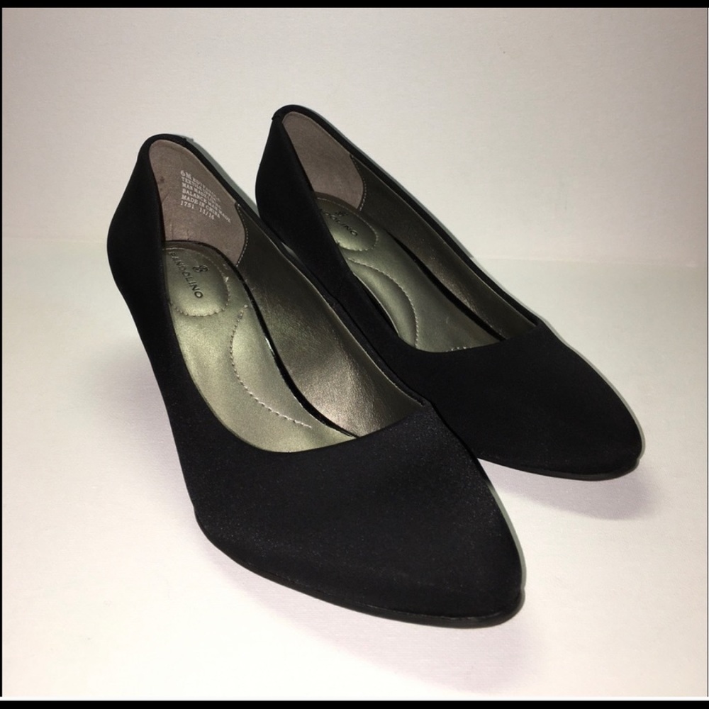 Bandolino black wedges